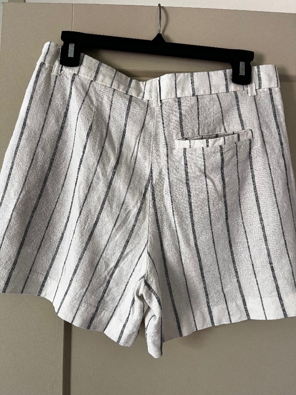 Old Navy Linen Striped Shorts Size Small